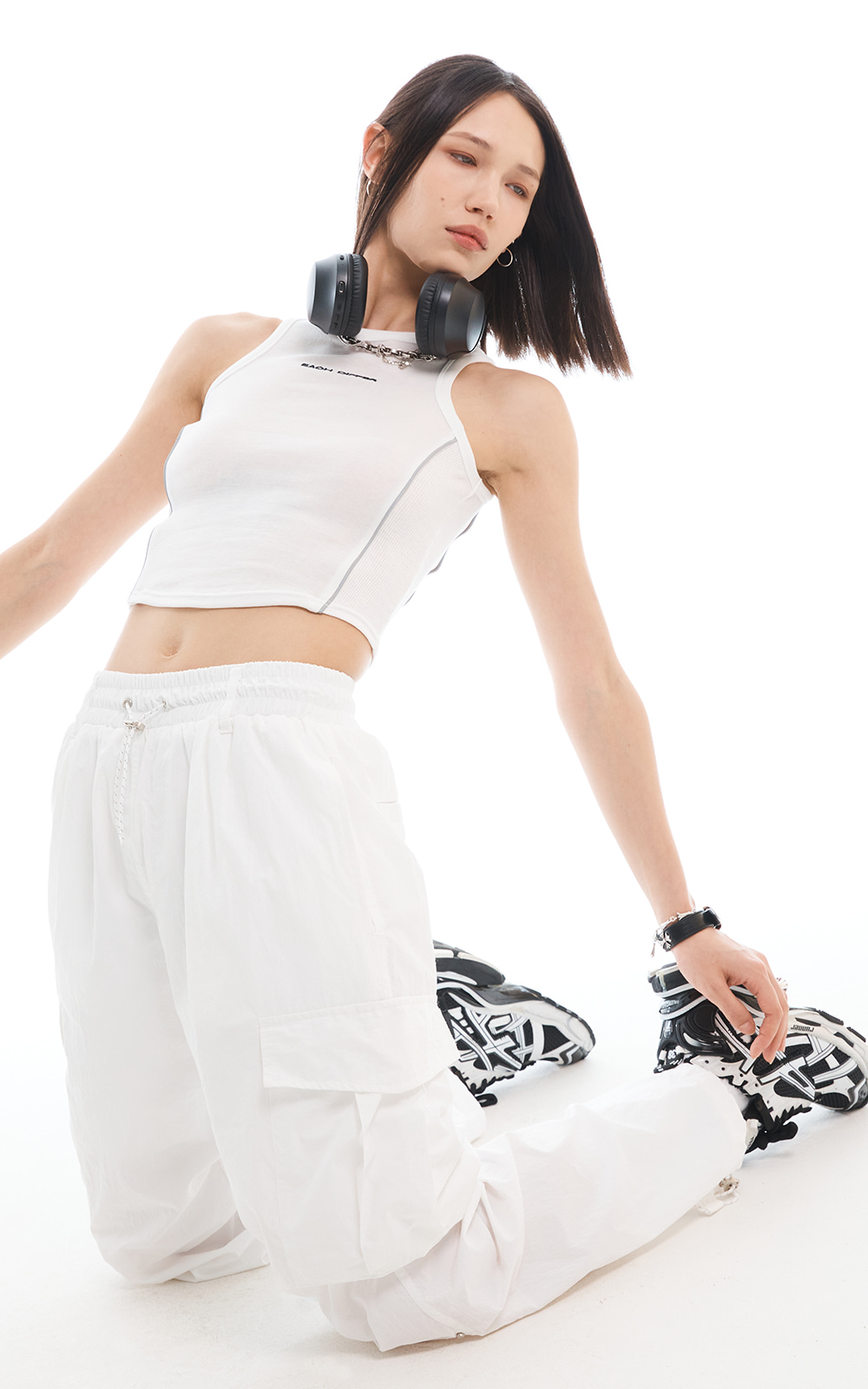 REFLECTIVE PIPING CROP TOP_WHITE