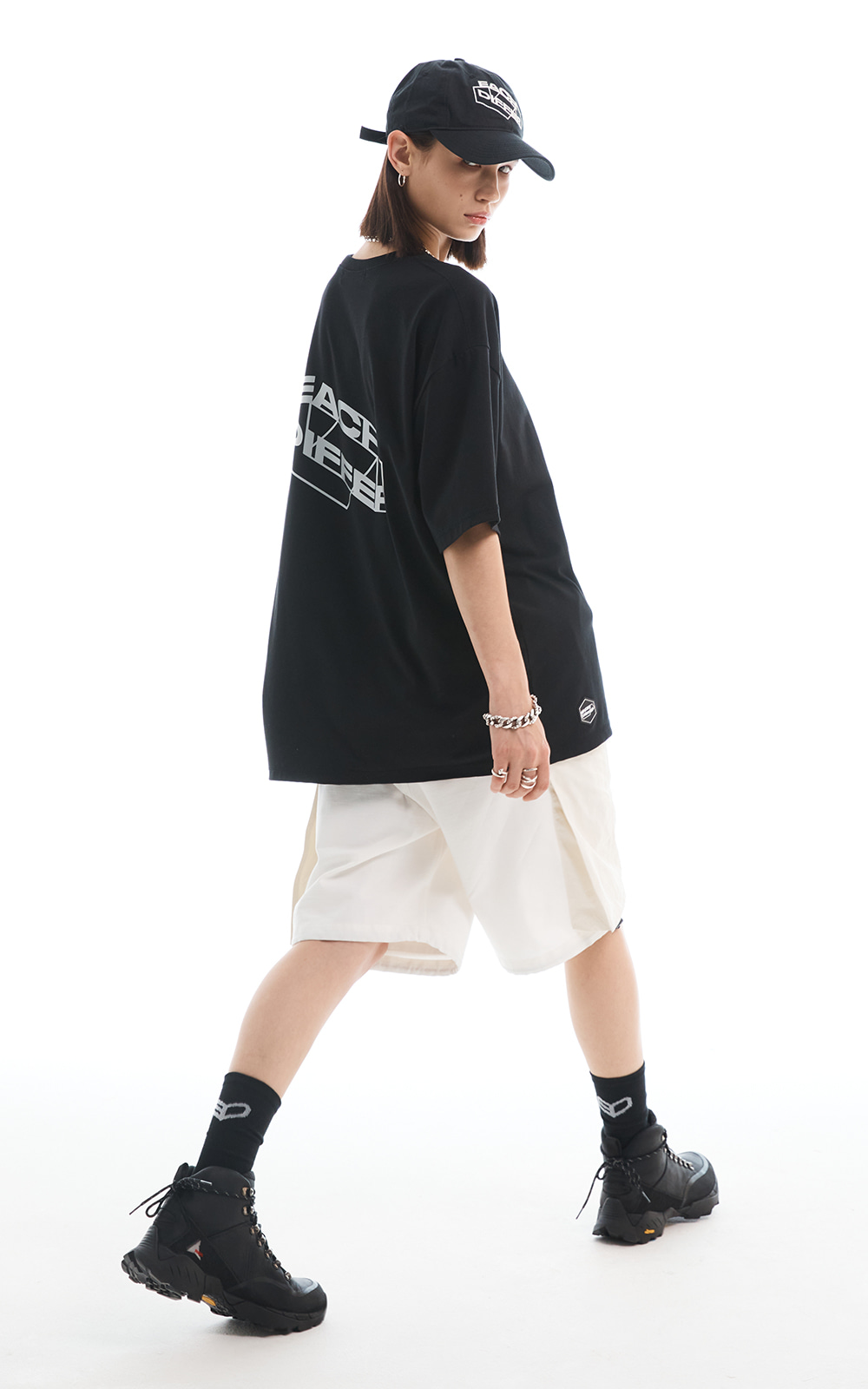REFLECTIVE OVER SIZE T-SHIRT_BLACK